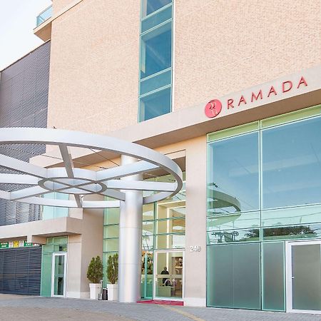 Ramada By Wyndham Macae Hotel & Suites Exterior foto