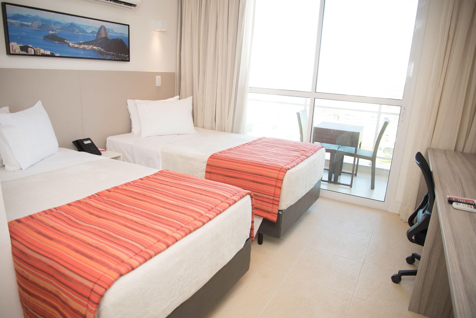 Ramada By Wyndham Macae Hotel & Suites Exterior foto