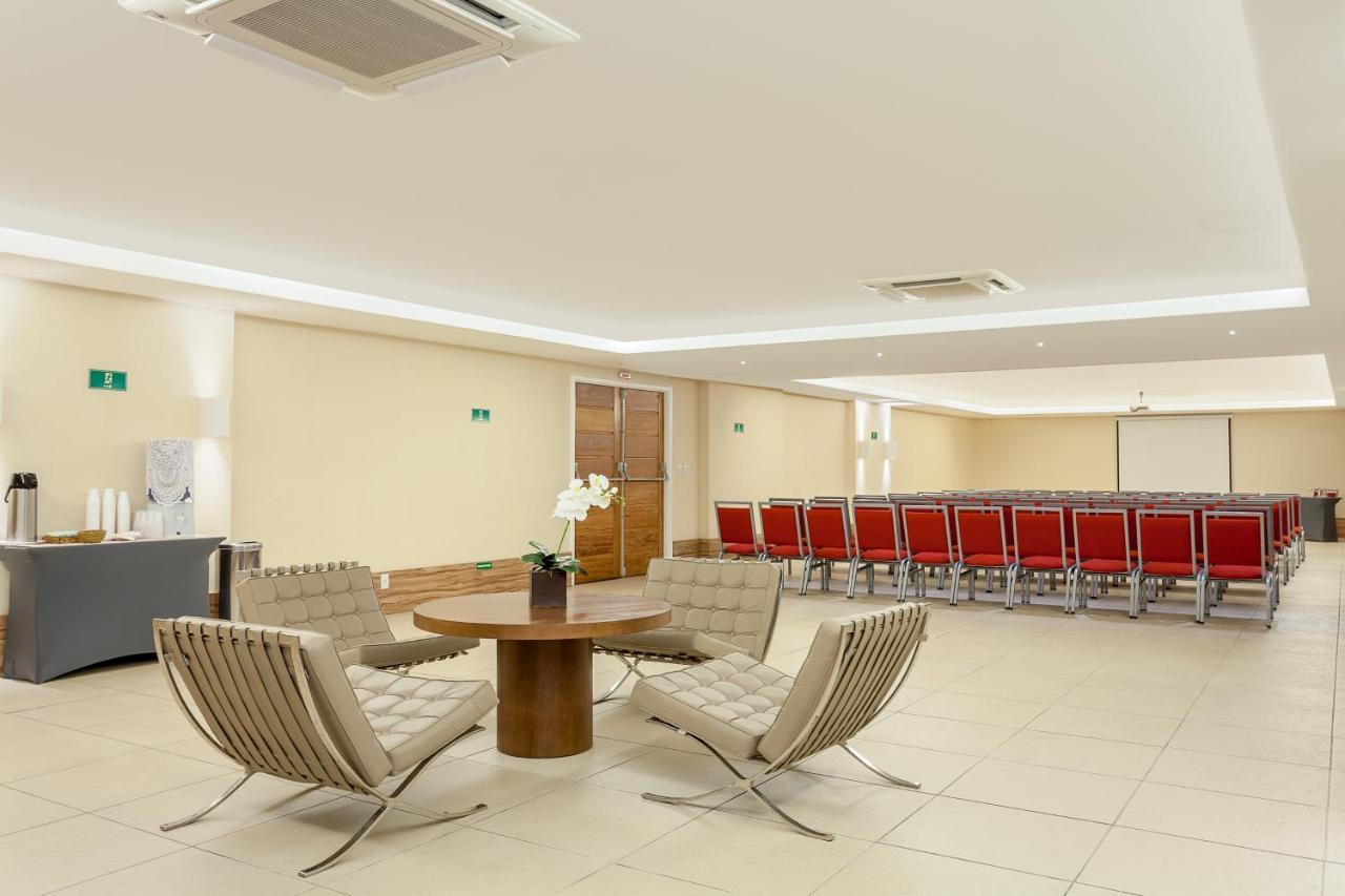 Ramada By Wyndham Macae Hotel & Suites Exterior foto