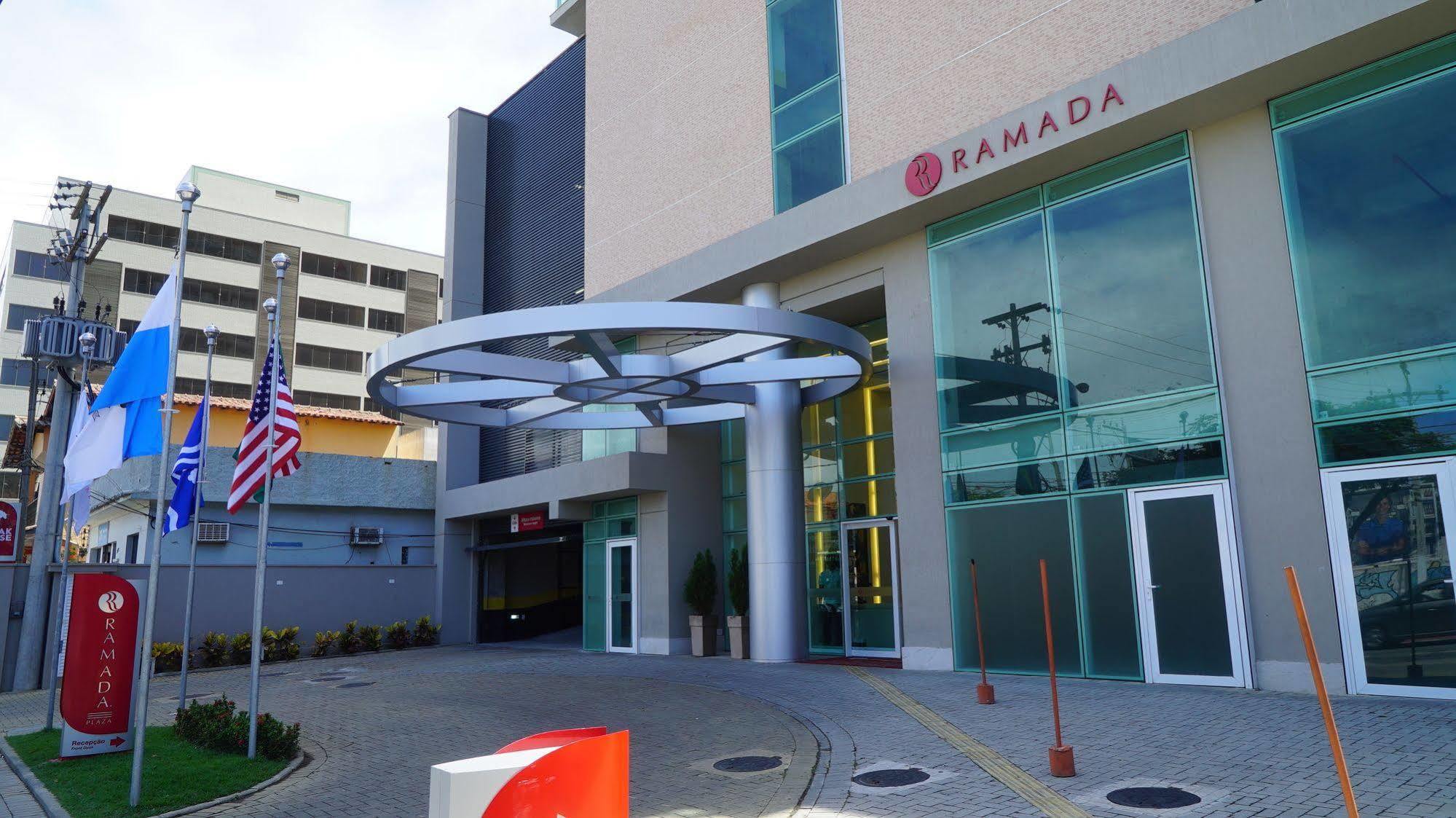 Ramada By Wyndham Macae Hotel & Suites Exterior foto